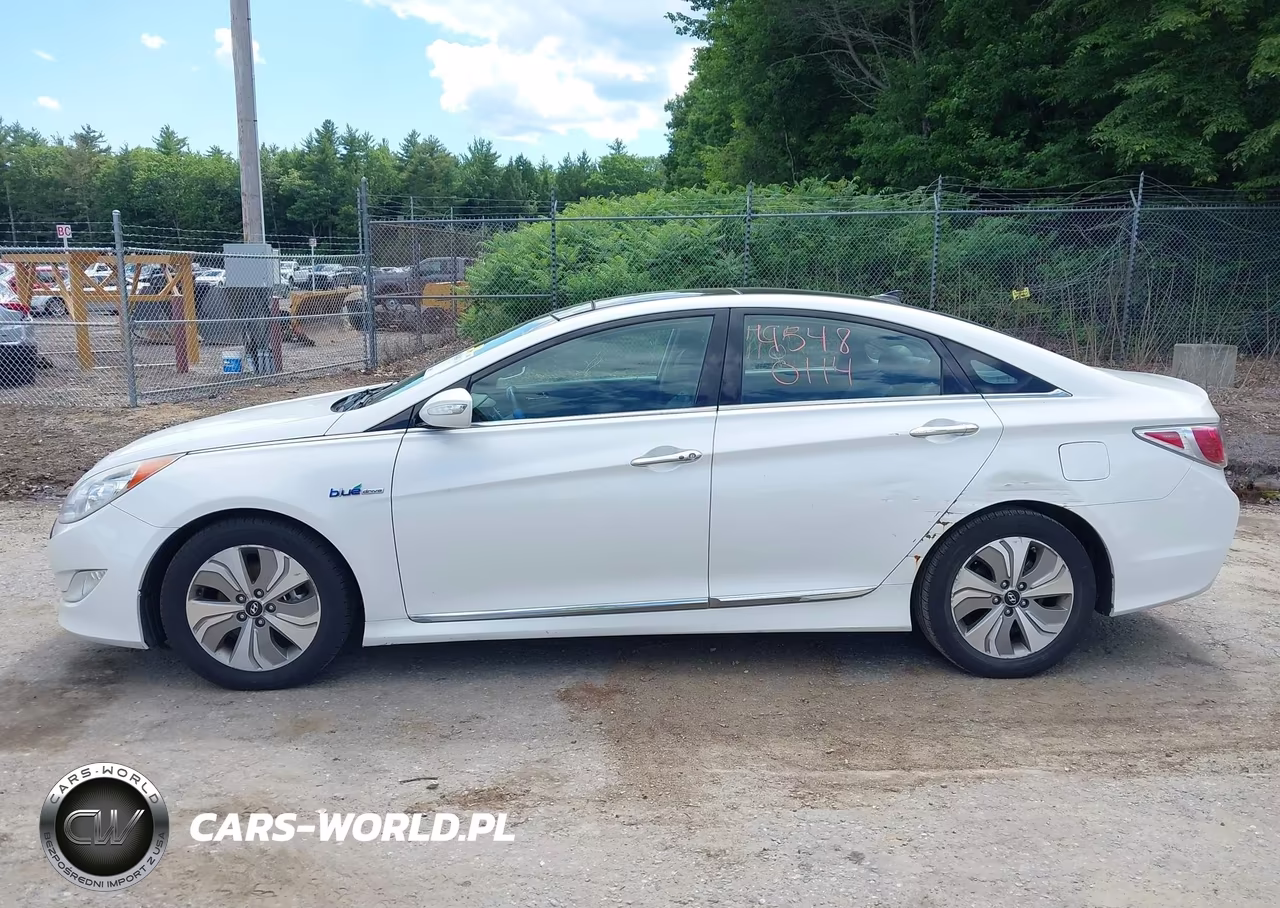 2013 Hyundai Sonata Hybrid Limited VIN:KMHEC4A45DA068506 - 12