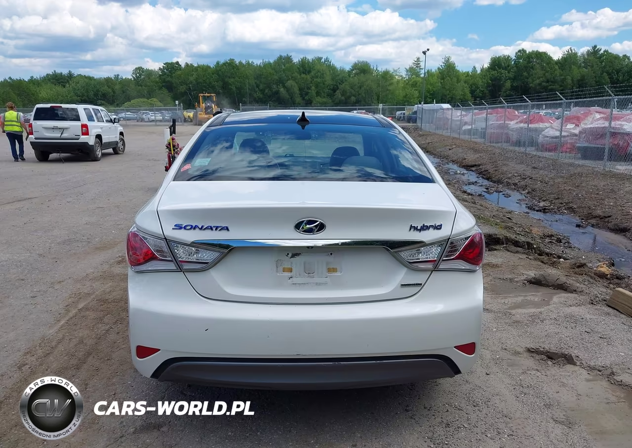 2013 Hyundai Sonata Hybrid Limited VIN:KMHEC4A45DA068506 - 15