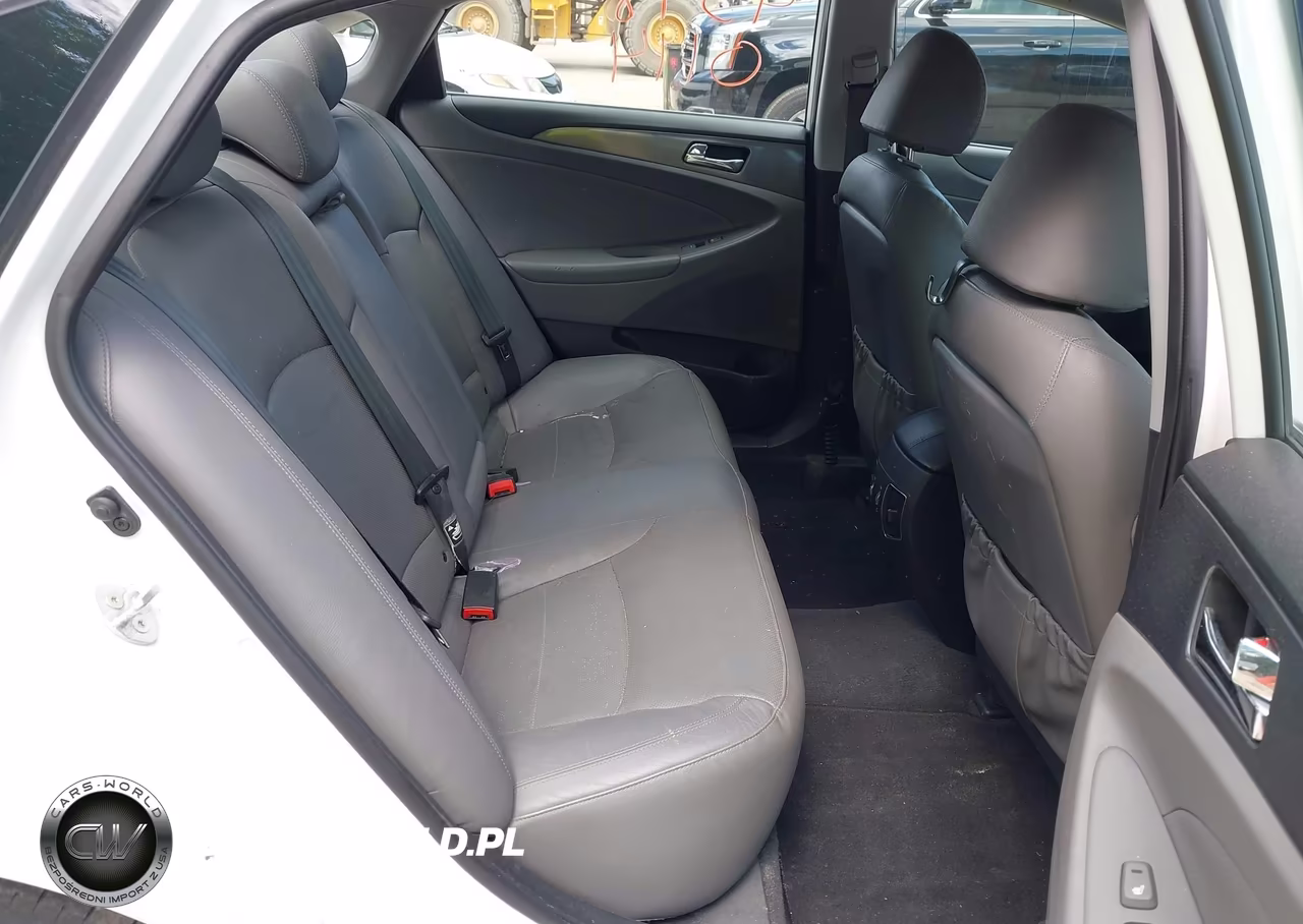 2013 Hyundai Sonata Hybrid Limited VIN:KMHEC4A45DA068506 - 8
