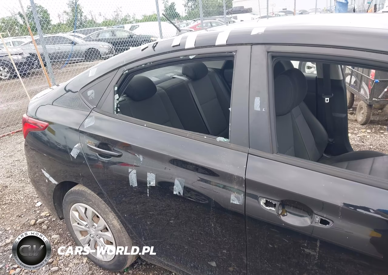 2019 Hyundai Accent Se VIN:3KPC24A32KE067877 - 12