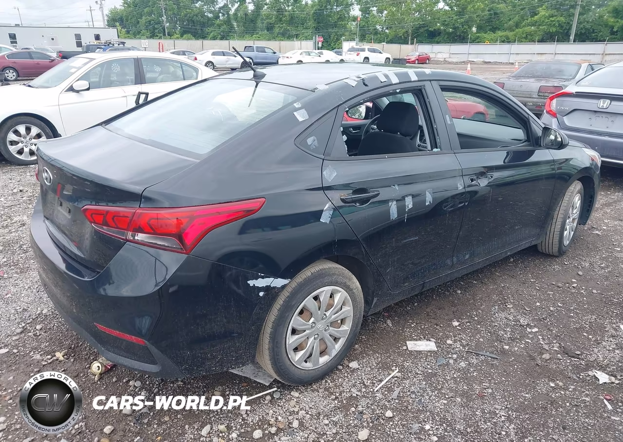 2019 Hyundai Accent Se VIN:3KPC24A32KE067877 - 4
