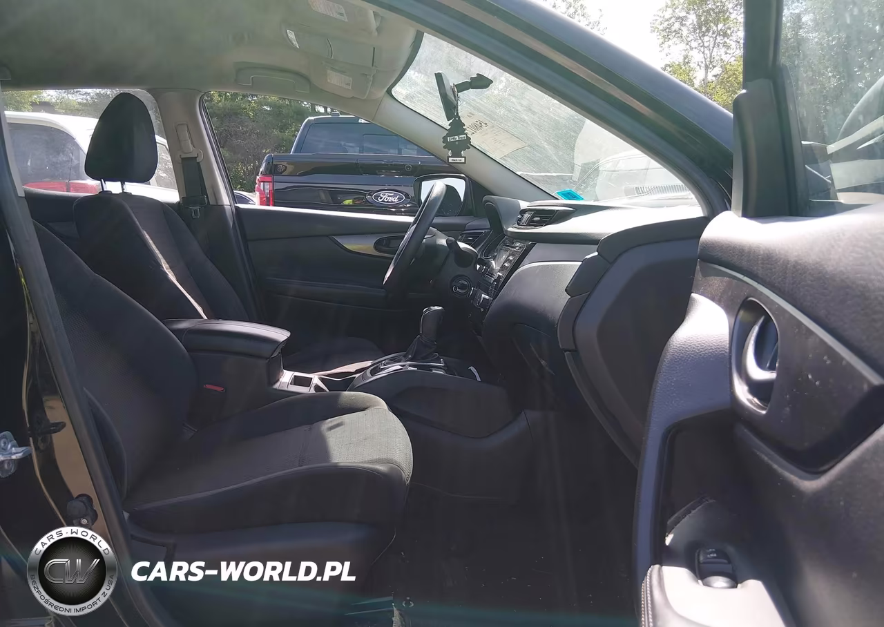 2017 Nissan Rogue Sport S VIN:JN1BJ1CR2HW109447 - 5