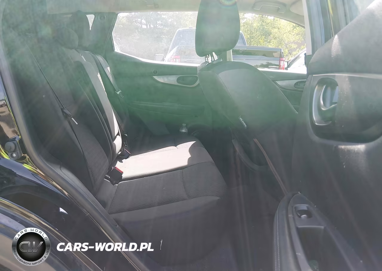 2017 Nissan Rogue Sport S VIN:JN1BJ1CR2HW109447 - 8