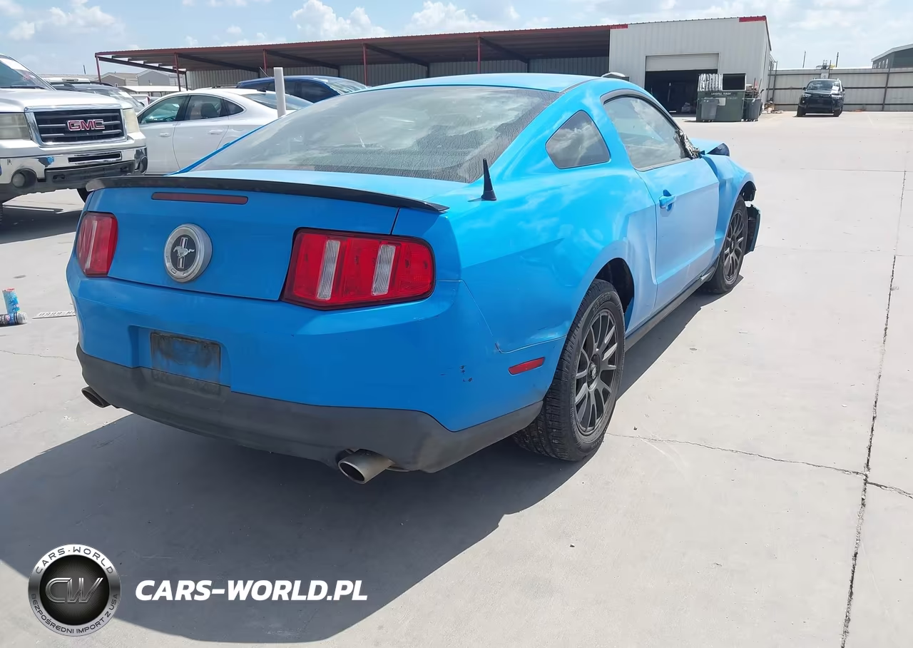 2012 Ford Mustang V6-V6 Premium VIN:1ZVBP8AM8C5268769 - 4