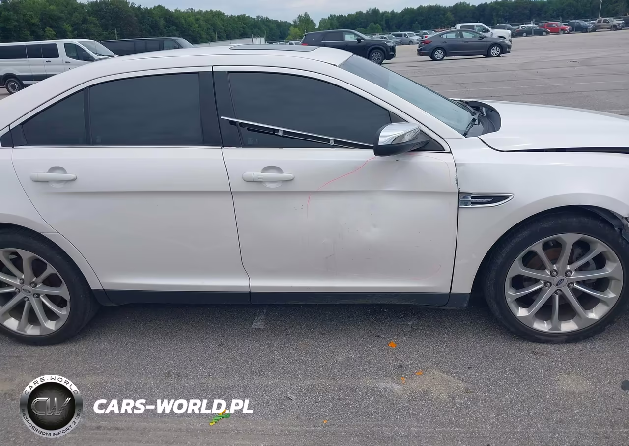2018 Ford Taurus Limited VIN:1FAHP2F81JG138586 - 14