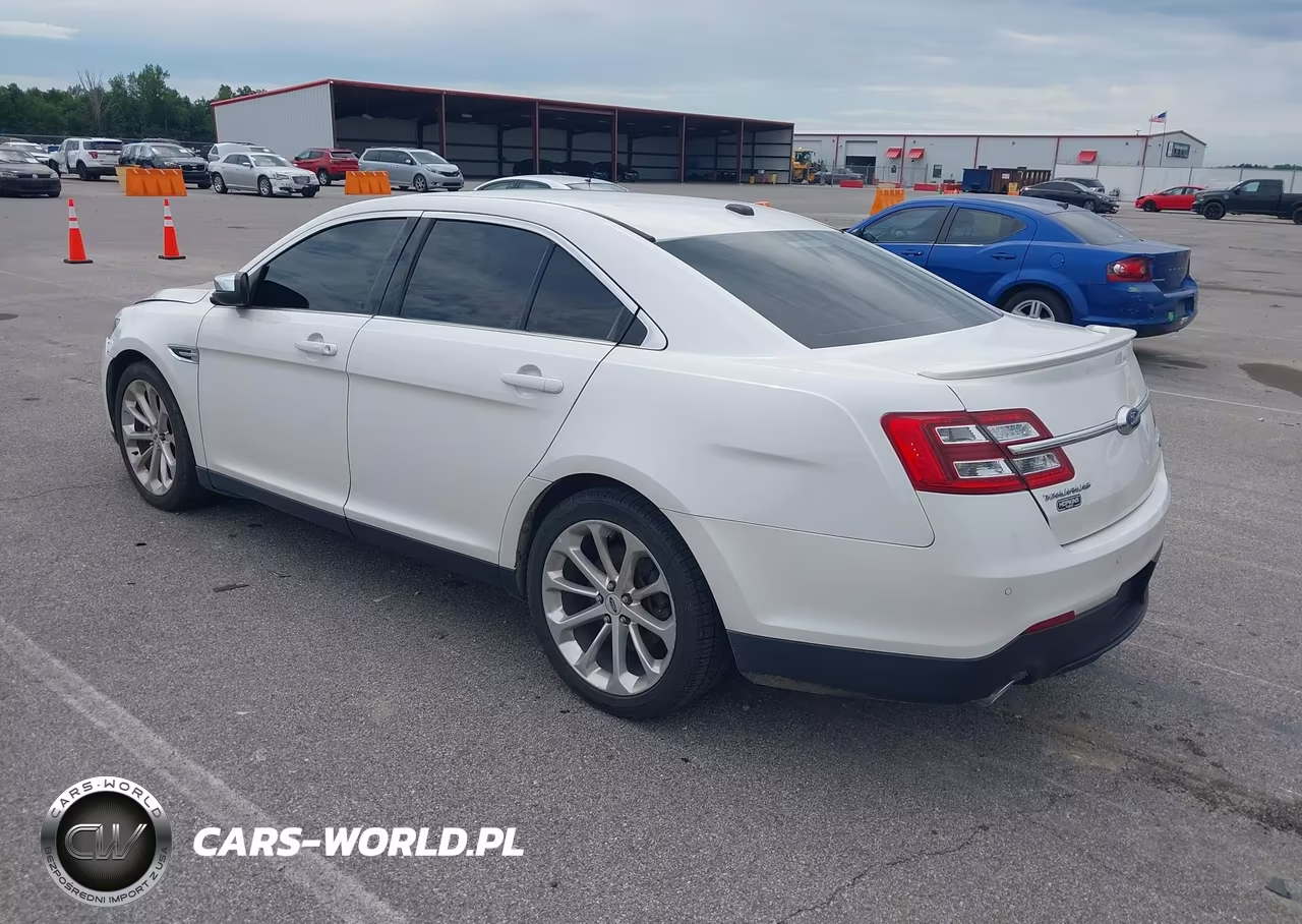 2018 Ford Taurus Limited VIN:1FAHP2F81JG138586 - 3