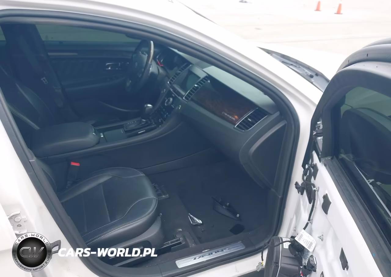 2018 Ford Taurus Limited VIN:1FAHP2F81JG138586 - 5