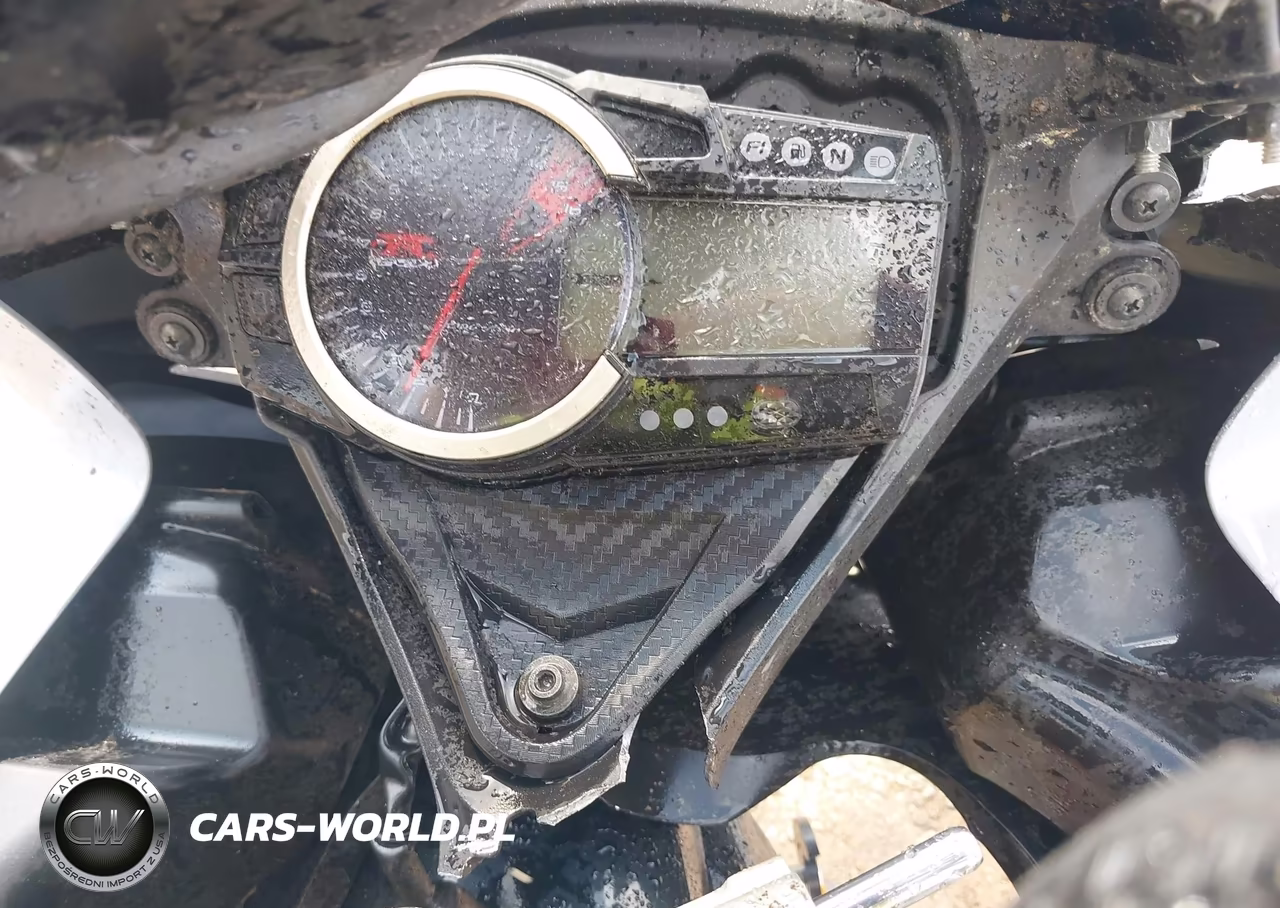 2023 Suzuki Gsx-R750 VIN:JS1GR7MA6P7100938 - 7