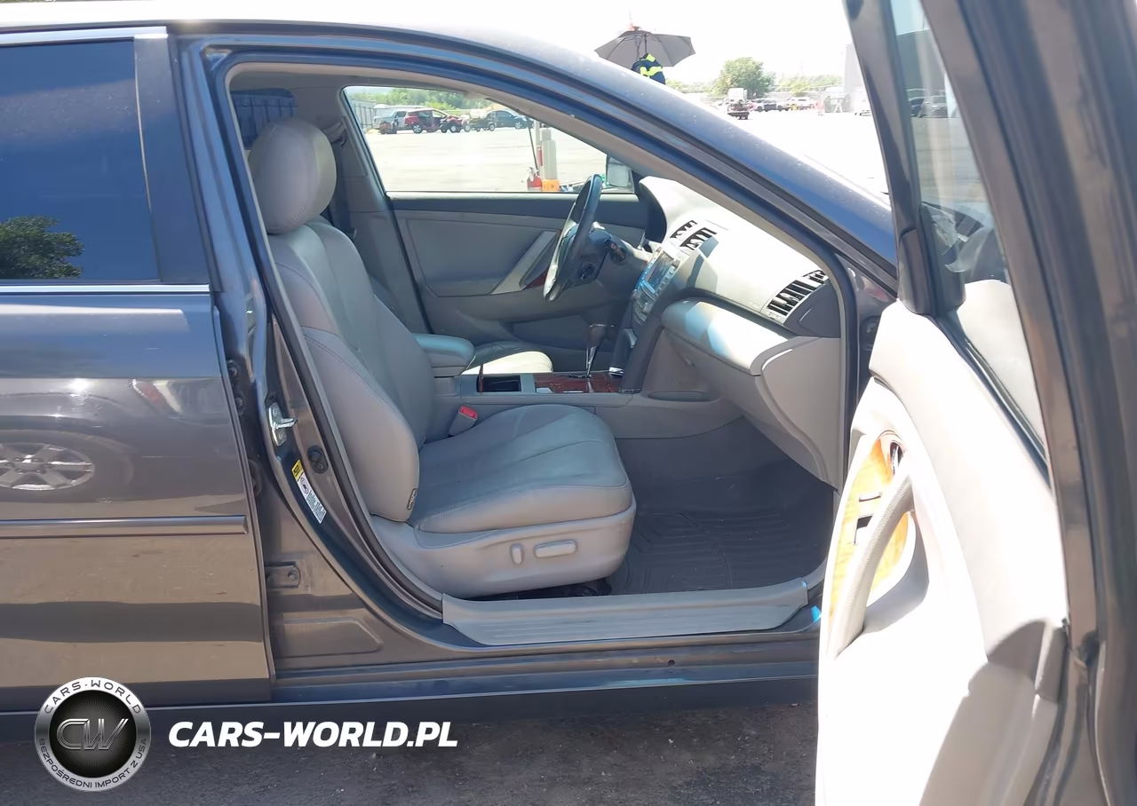 2010 Toyota Camry Hybrid VIN:4T1BB3EK0AU121552 - 5