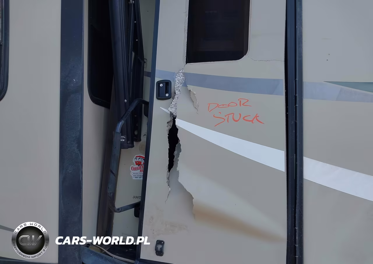 2018 Coachmen By Forest R Chaparral 336Tsik VIN:5ZT3CHZB9JA317261 - 5