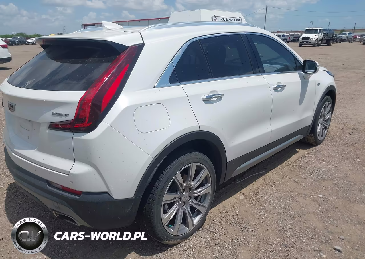 2023 Cadillac Xt4 Fwd Premium Luxury VIN:1GYFZCR4XPF103130 - 4