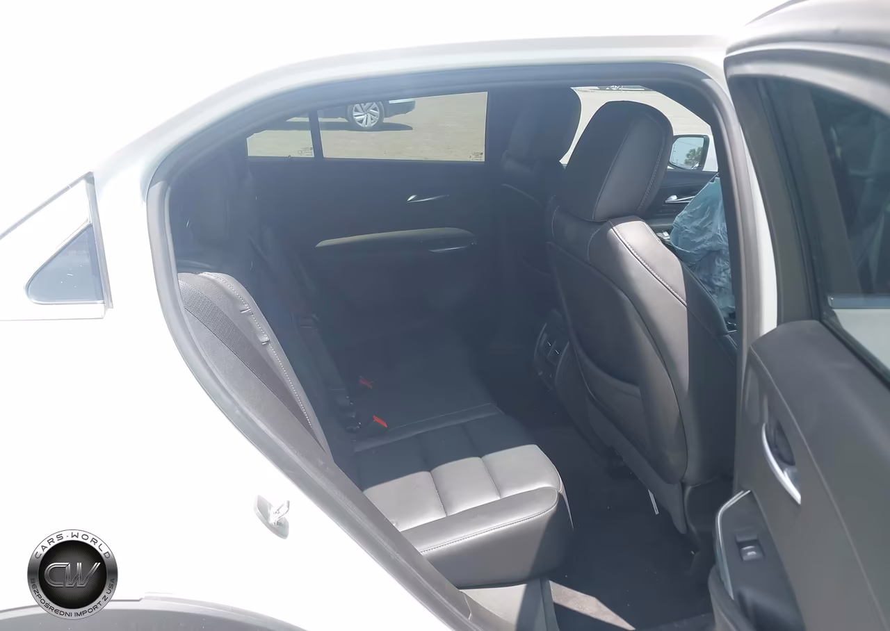 2023 Cadillac Xt4 Fwd Premium Luxury VIN:1GYFZCR4XPF103130 - 8