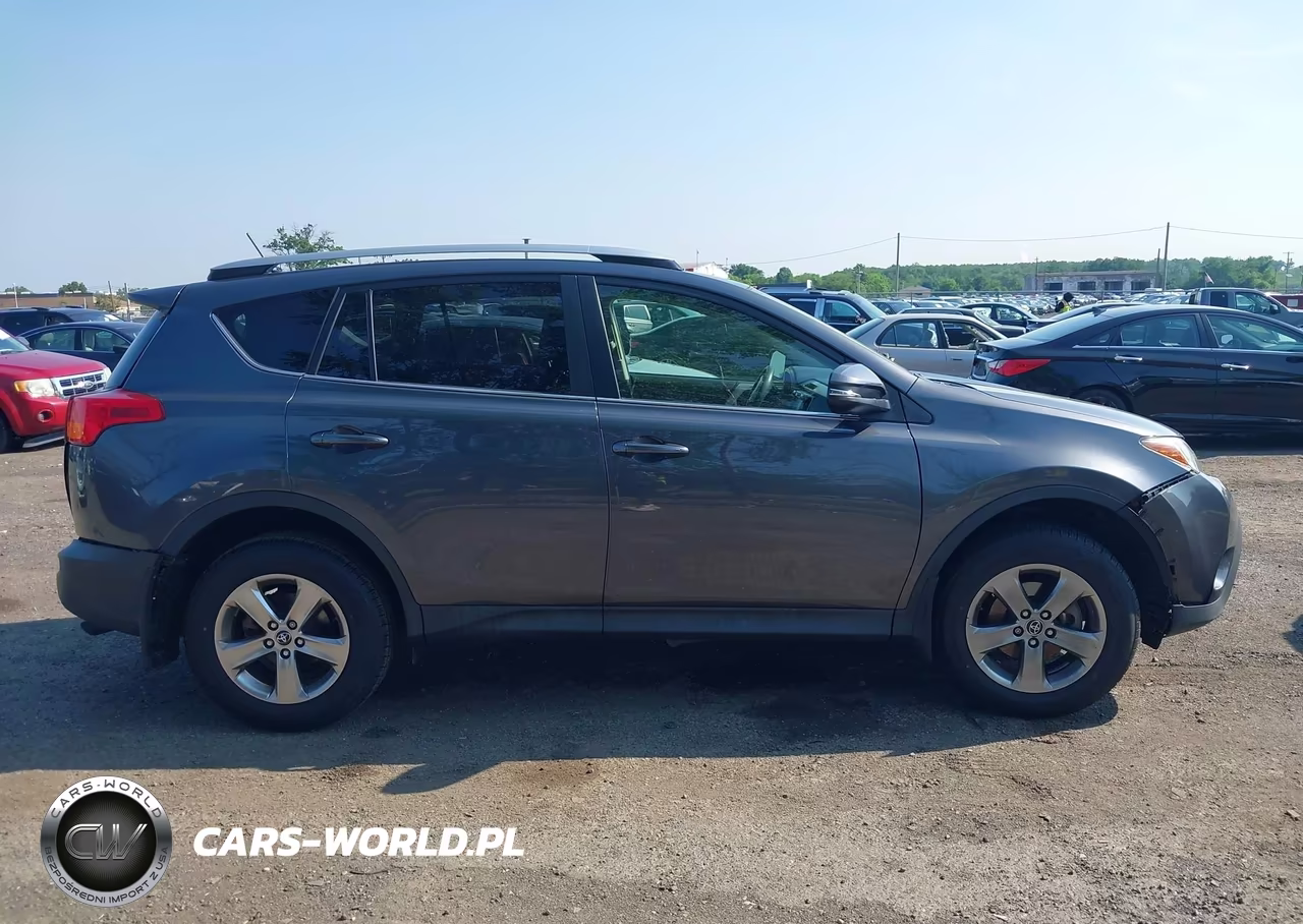 2015 Toyota Rav4 Xle VIN:JTMRFREV5FD136690 - 13