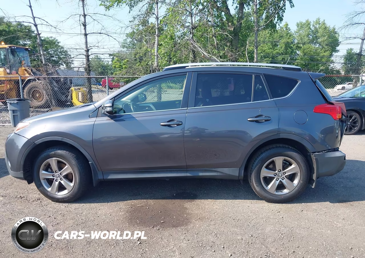 2015 Toyota Rav4 Xle VIN:JTMRFREV5FD136690 - 14
