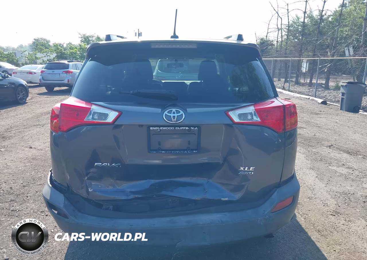 2015 Toyota Rav4 Xle VIN:JTMRFREV5FD136690 - 16