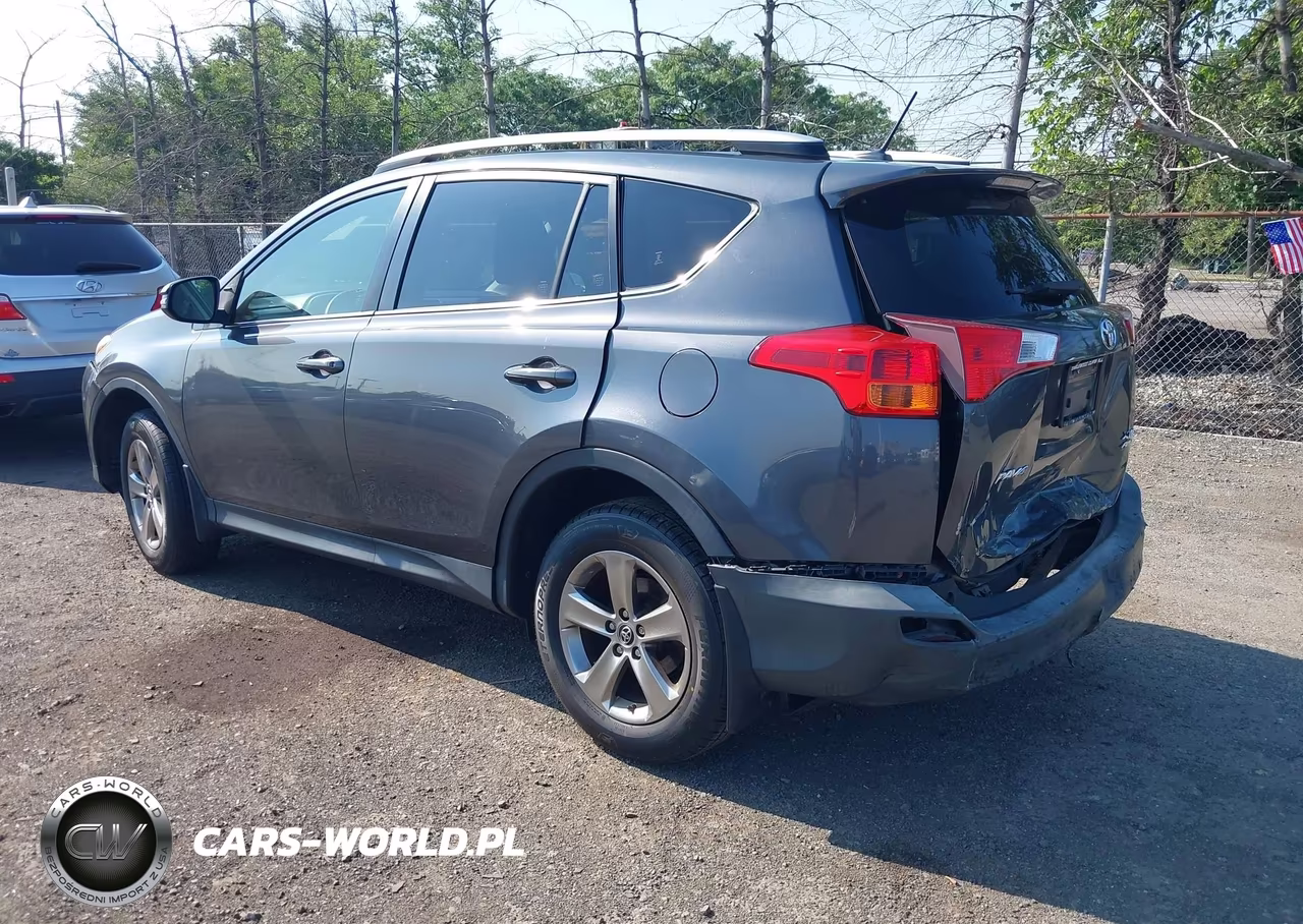 2015 Toyota Rav4 Xle VIN:JTMRFREV5FD136690 - 3