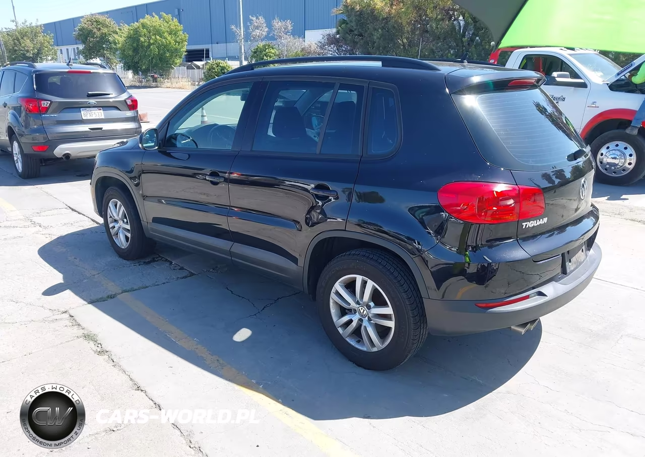 2016 Volkswagen Tiguan S VIN:WVGAV7AX6GW610837 - 3