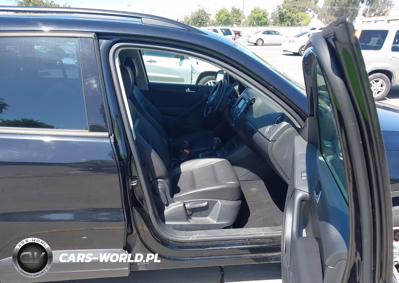 2016 Volkswagen Tiguan S VIN:WVGAV7AX6GW610837 - 5
