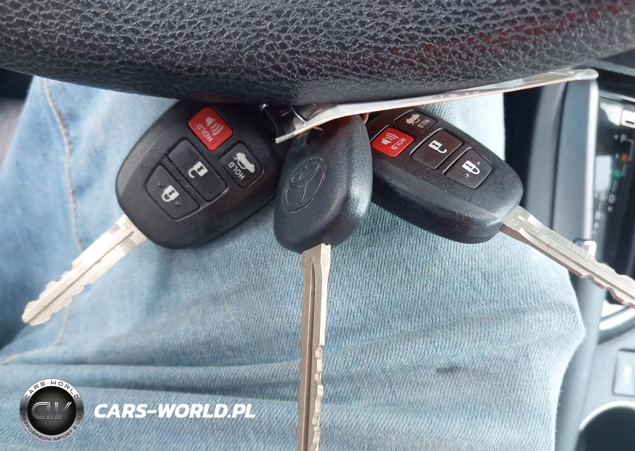 2016 Toyota Corolla Le VIN:2T1BURHE1GC641241 - 11