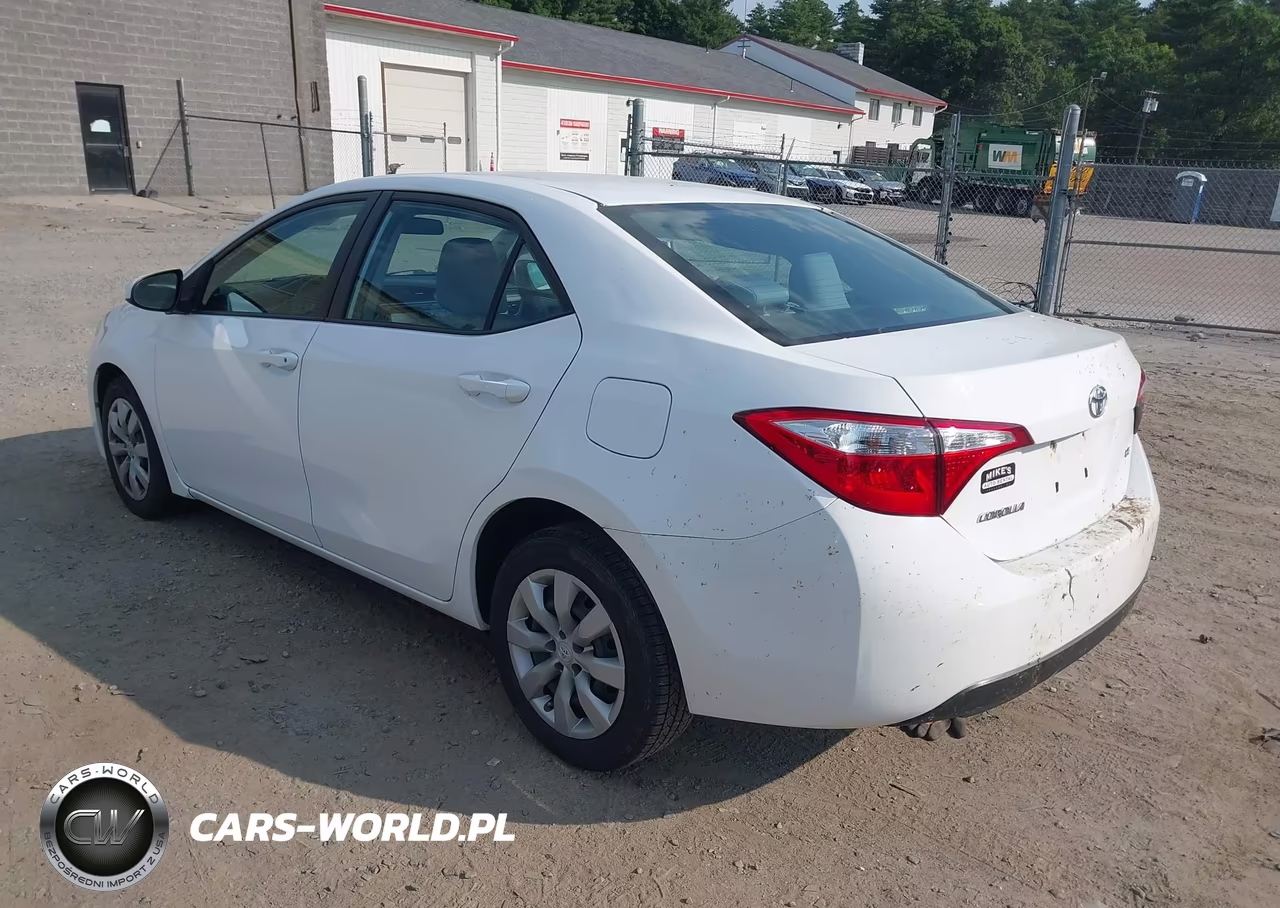 2016 Toyota Corolla Le VIN:2T1BURHE1GC641241 - 3