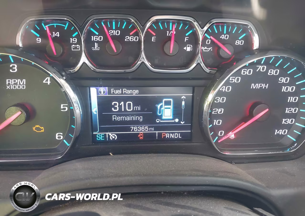 2018 Chevrolet Tahoe Ls VIN:1GNSKAEC9JR344815 - 17