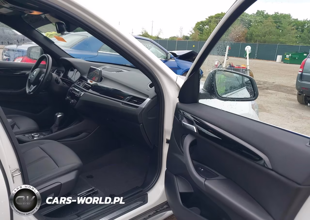 2019 BMW X1 xDrive28I VIN:WBXHT3C59K5N47747 - 5