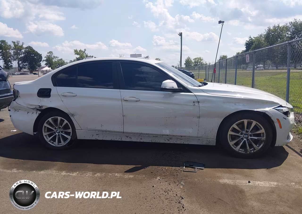 2017 BMW 320I xDrive VIN:WBA8E5G30HNU44878 - 13