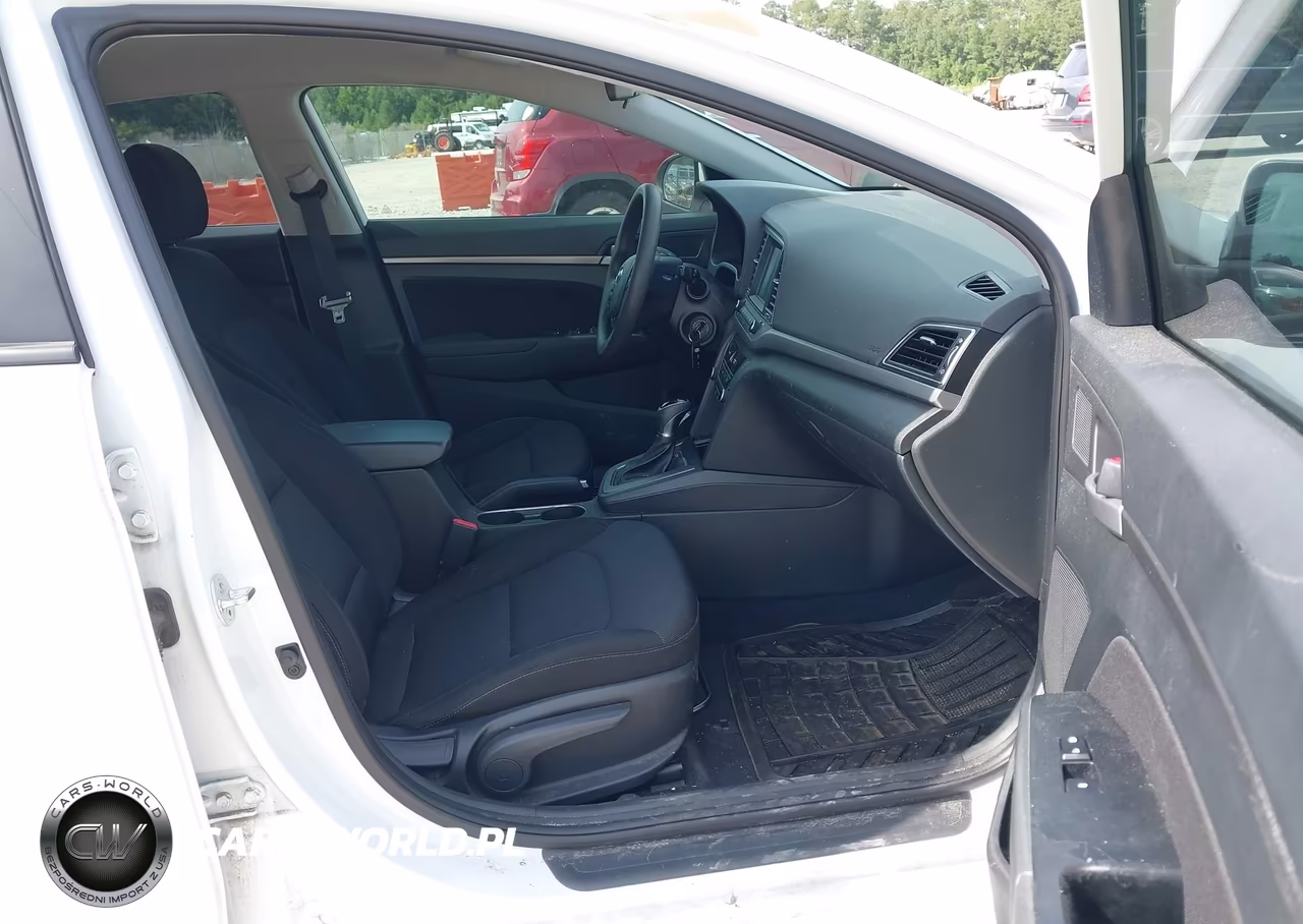 2018 Hyundai Elantra Sel VIN:5NPD84LF5JH316919 - 5