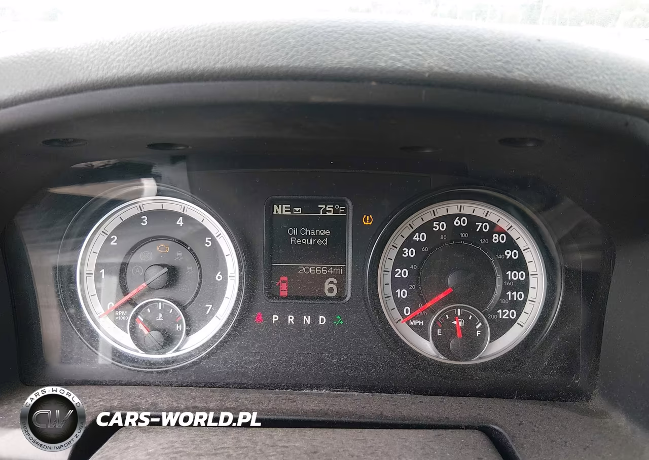 2015 Ram 1500 Tradesman VIN:1C6RR7ST6FS766476 - 7