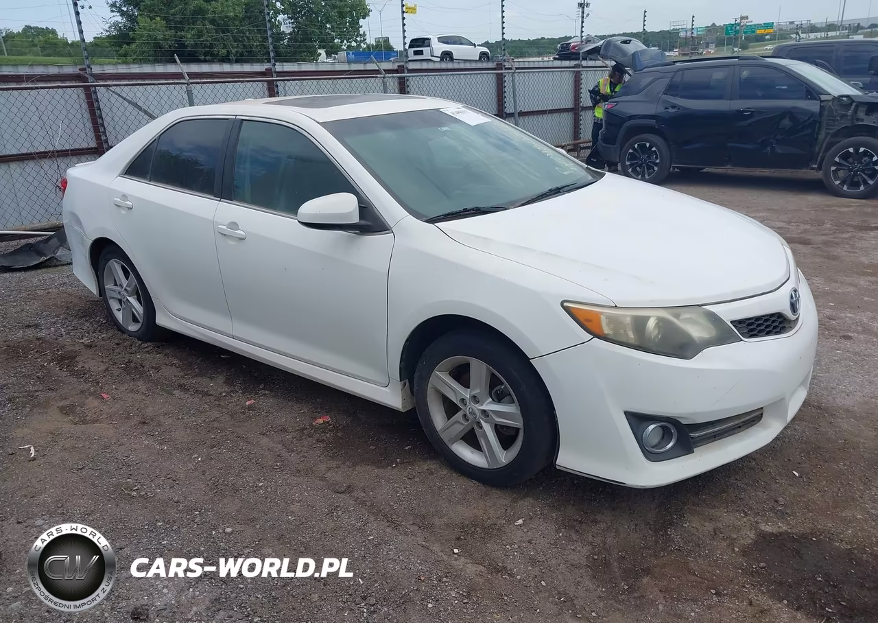 2012 Toyota Camry Se – zdjęcie 1 z 11