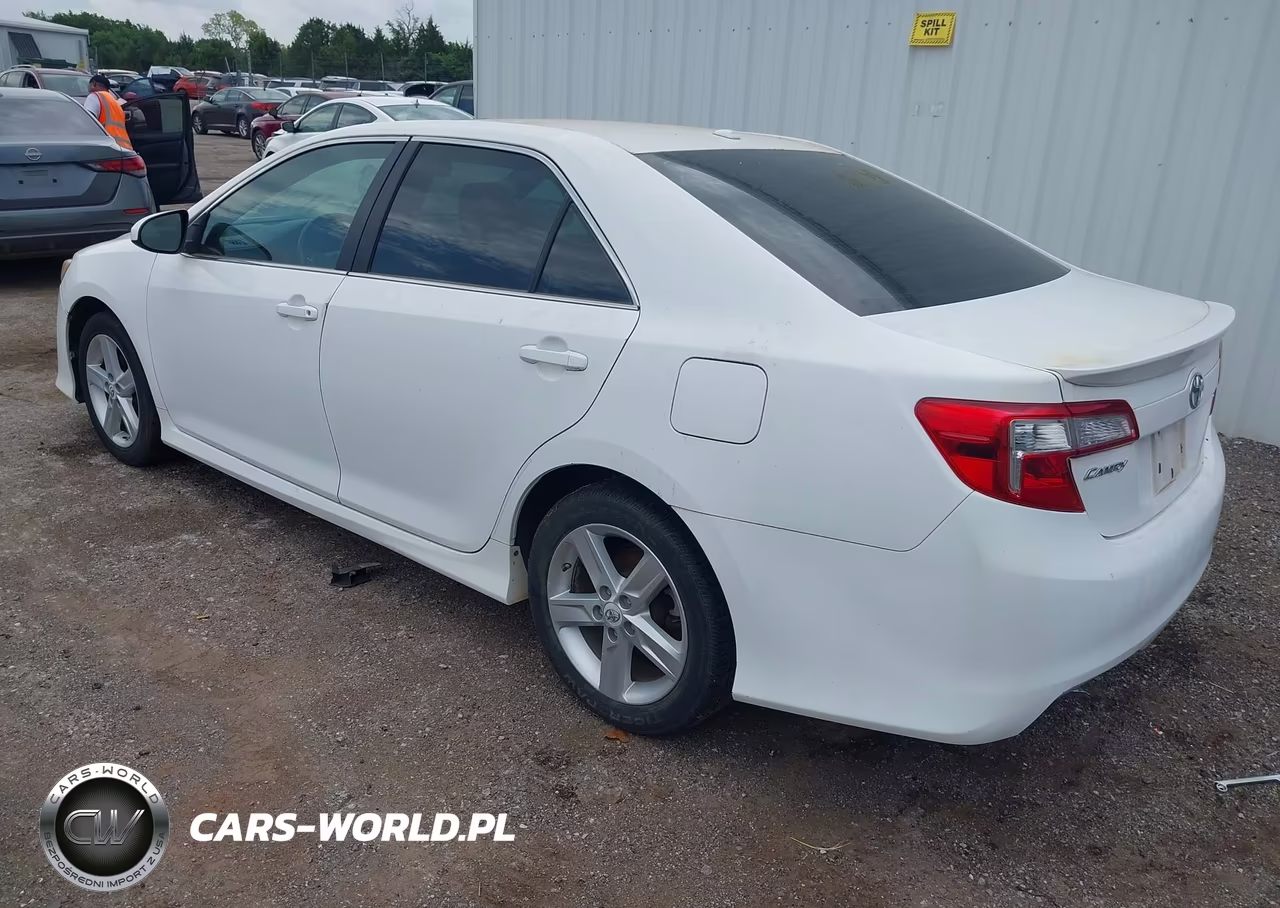 2012 Toyota Camry Se VIN:4T1BF1FK1CU504023 - 3