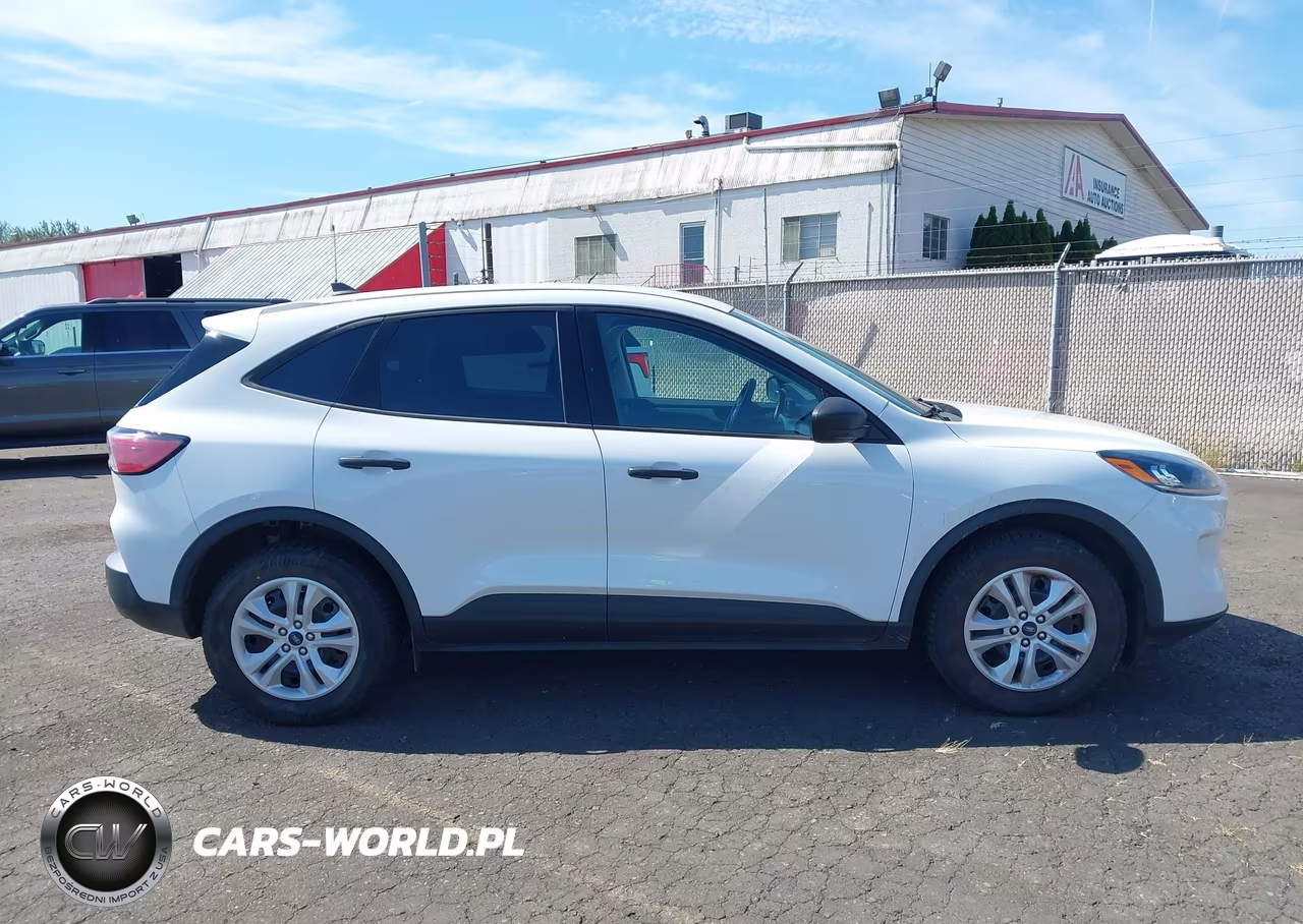 2021 Ford Escape S VIN:1FMCU9F68MUA60409 - 13