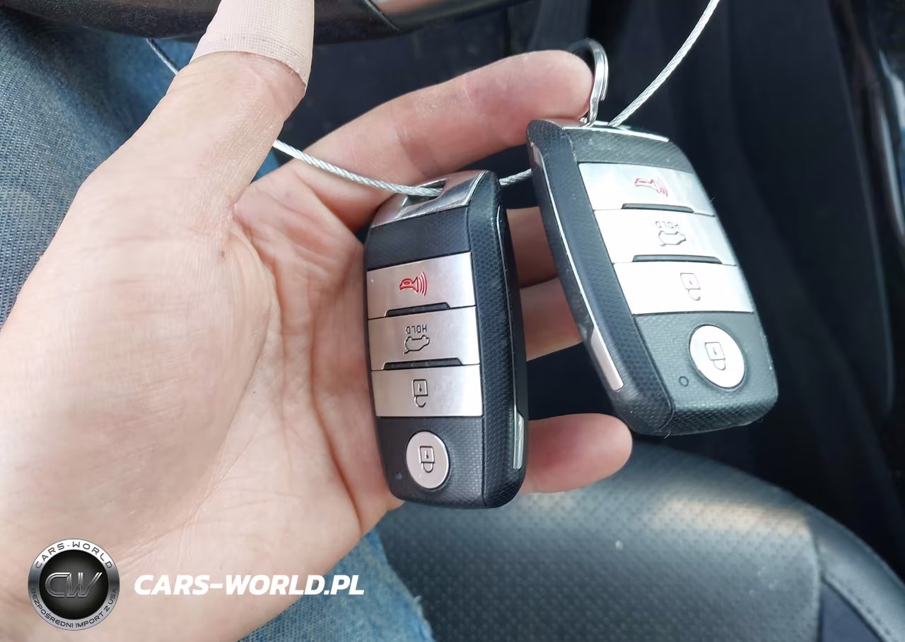 2018 Kia Sorento 3.3L Ex VIN:5XYPHDA54JG411440 - 11