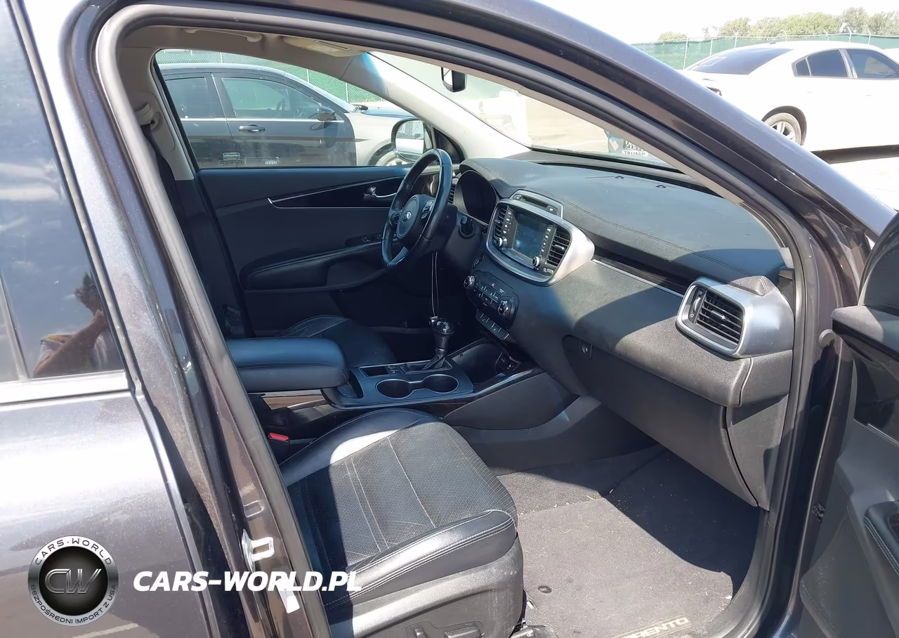 2018 Kia Sorento 3.3L Ex VIN:5XYPHDA54JG411440 - 5