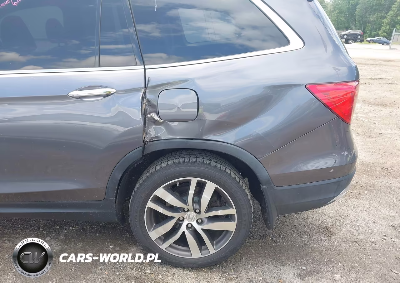 2016 Honda Pilot Elite VIN:5FNYF6H0XGB066107 - 12