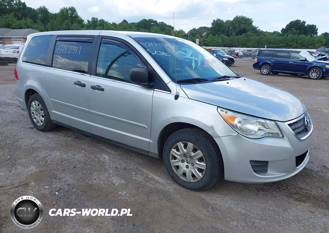 2011 Volkswagen Routan S
