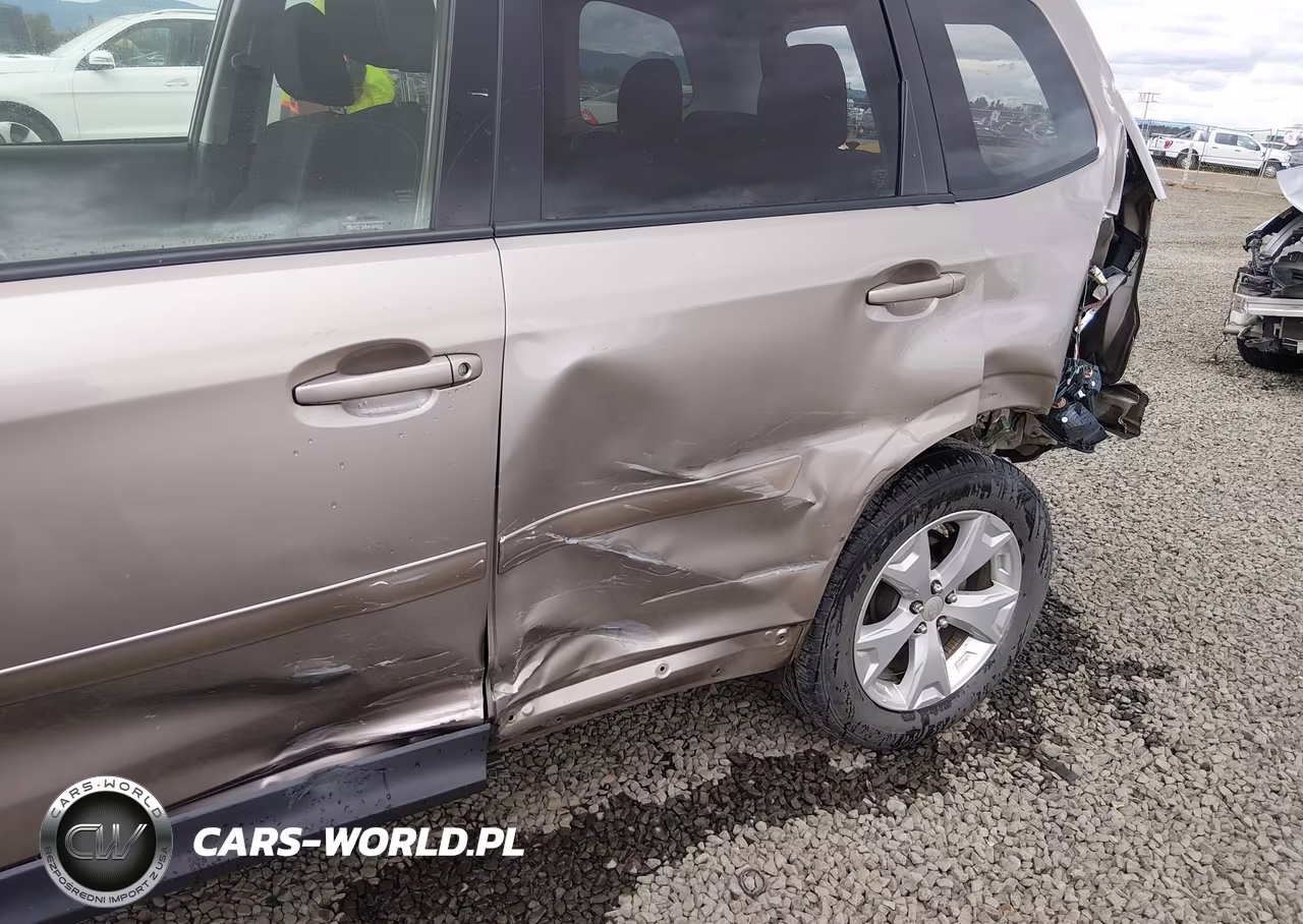2016 Subaru Forester 2.5I Premium VIN:JF2SJAGC8GH487988 - 18