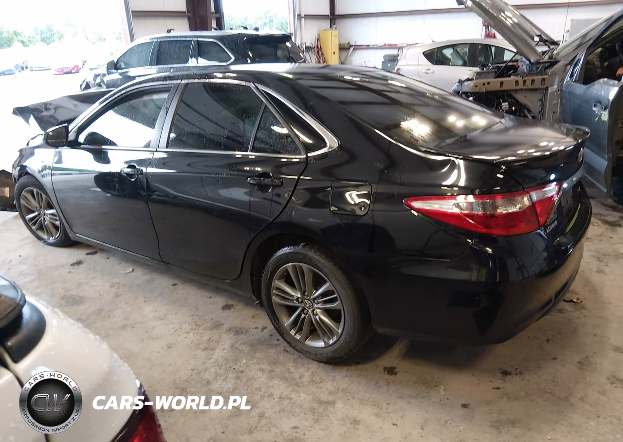 2017 Toyota Camry Se VIN:4T1BF1FK7HU295846 - 3