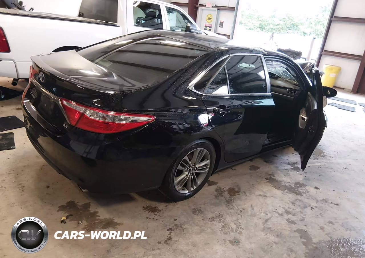 2017 Toyota Camry Se VIN:4T1BF1FK7HU295846 - 4