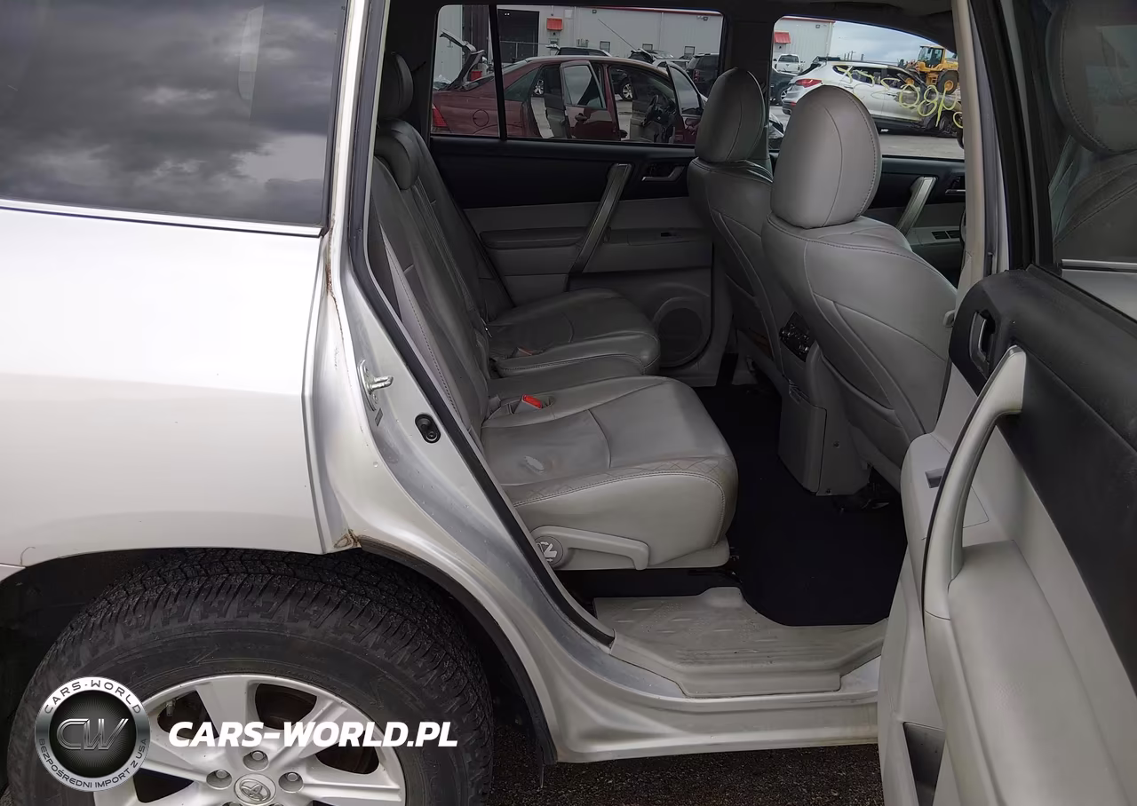2012 Toyota Highlander Se V6 VIN:5TDBK3EH2CS118359 - 8