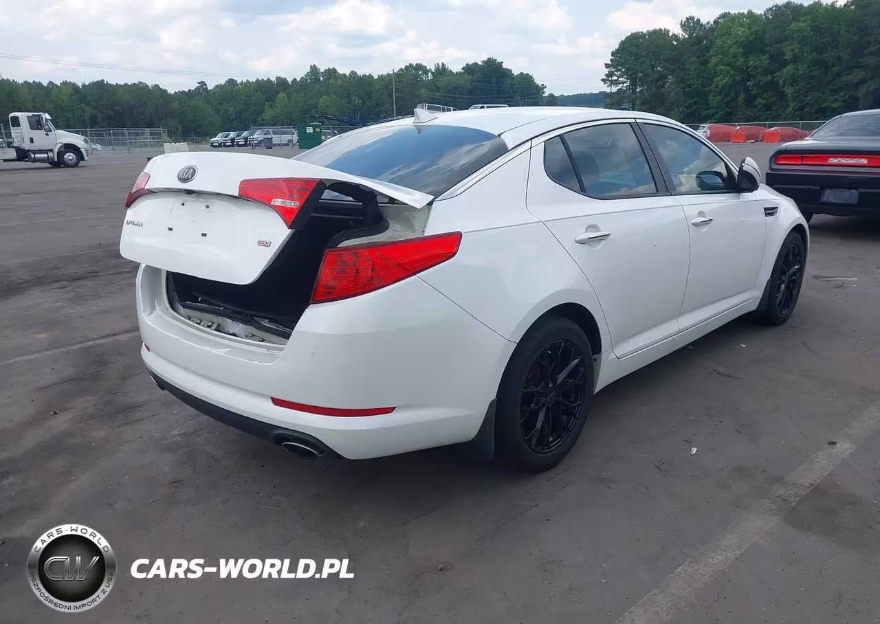 2013 Kia Optima Lx VIN:KNAGM4A71D5371910 - 4