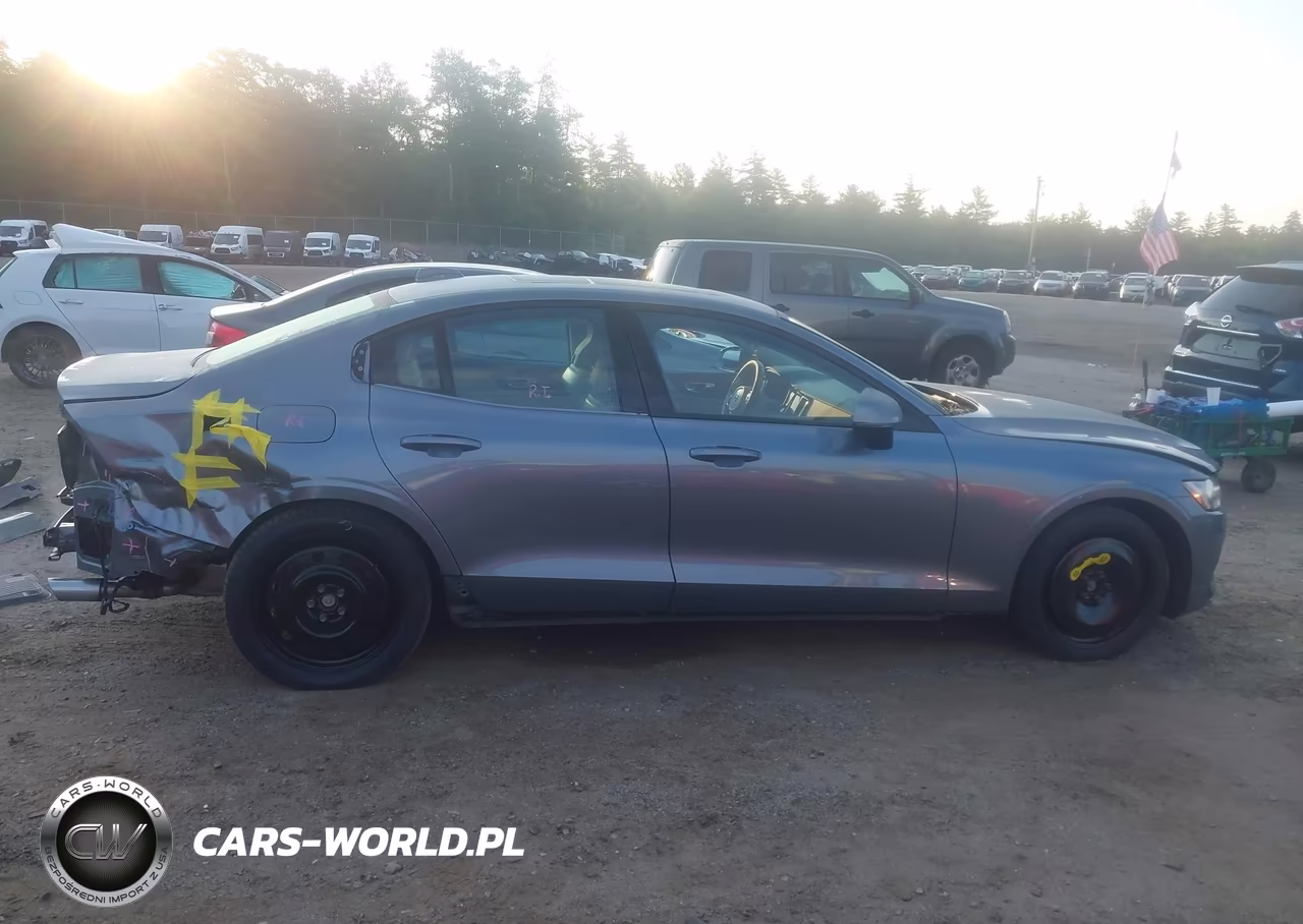 2020 Volvo S60 T6 Momentum VIN:7JRA22TK6LG031659 - 14