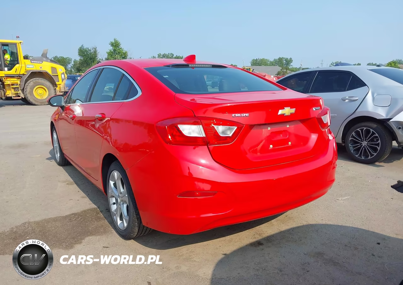 2017 Chevrolet Cruze Premier Auto VIN:1G1BF5SM4H7231547 - 3