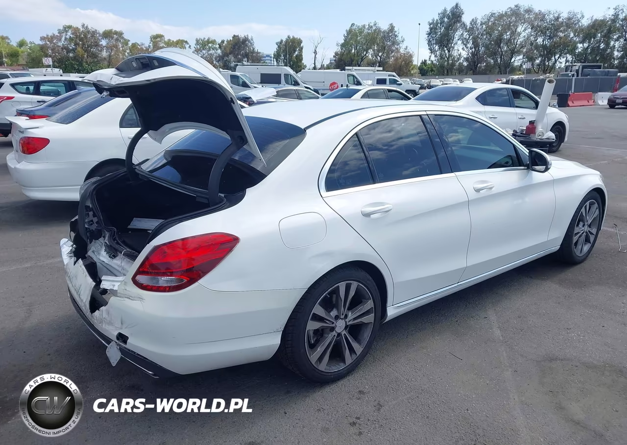 2016 Mercedes-Benz C 300 VIN:55SWF4JB7GU122607 - 4