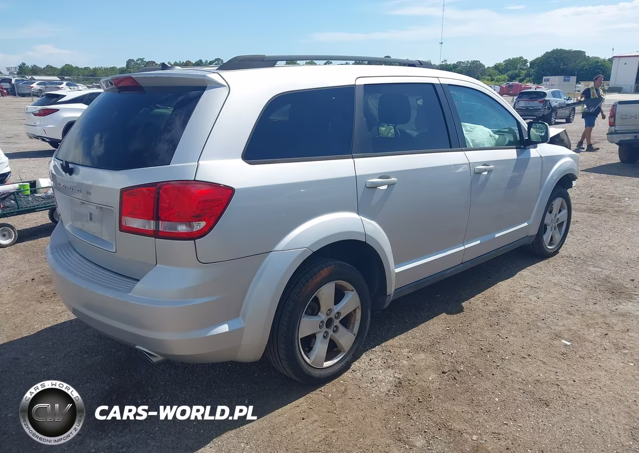 2011 Dodge Journey Mainstreet VIN:3D4PG1FG2BT500352 - 4