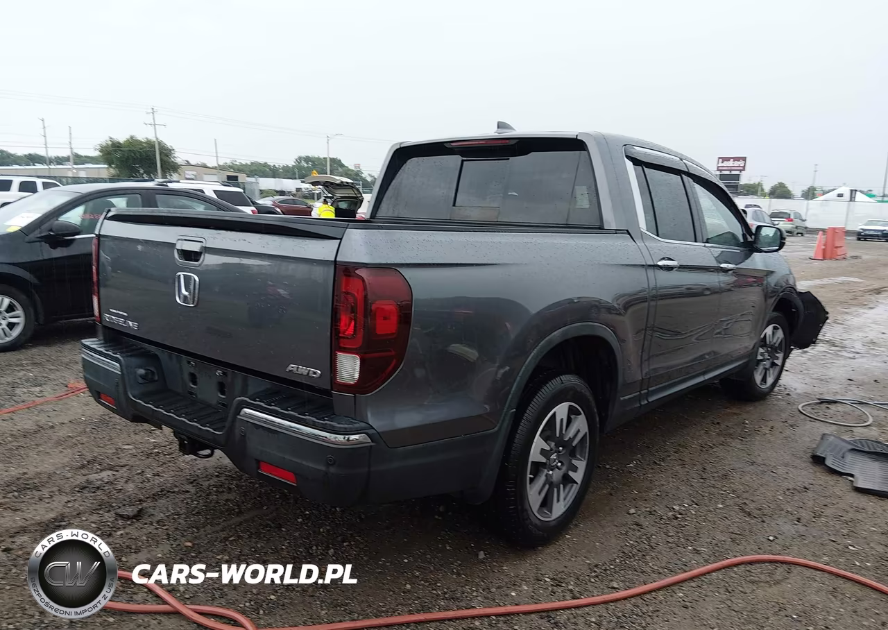 2017 Honda Ridgeline Rtl-E VIN:5FPYK3F70HB001169 - 4