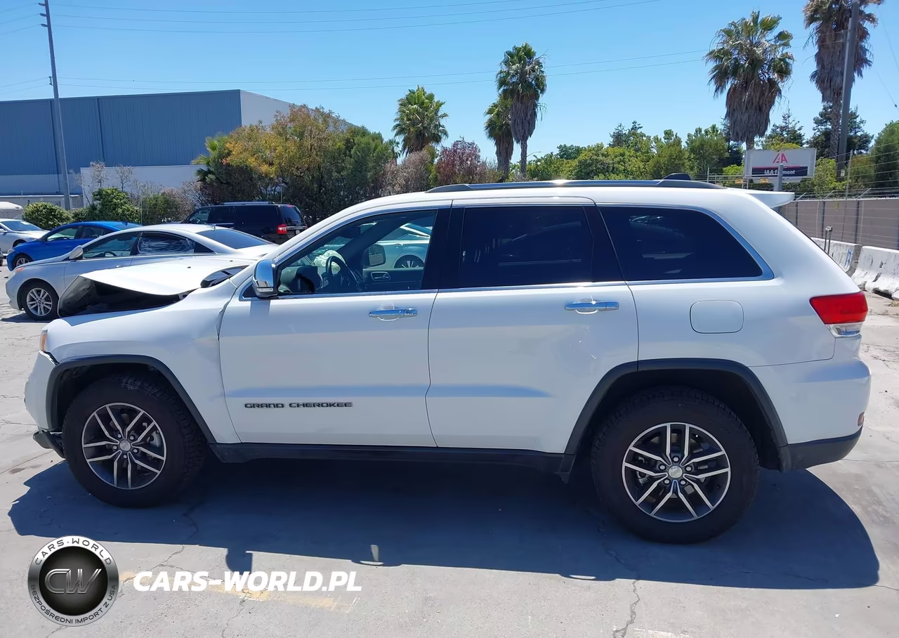 2018 Jeep Grand Cherokee Limited 4X4 VIN:1C4RJFBG0JC493082 - 14