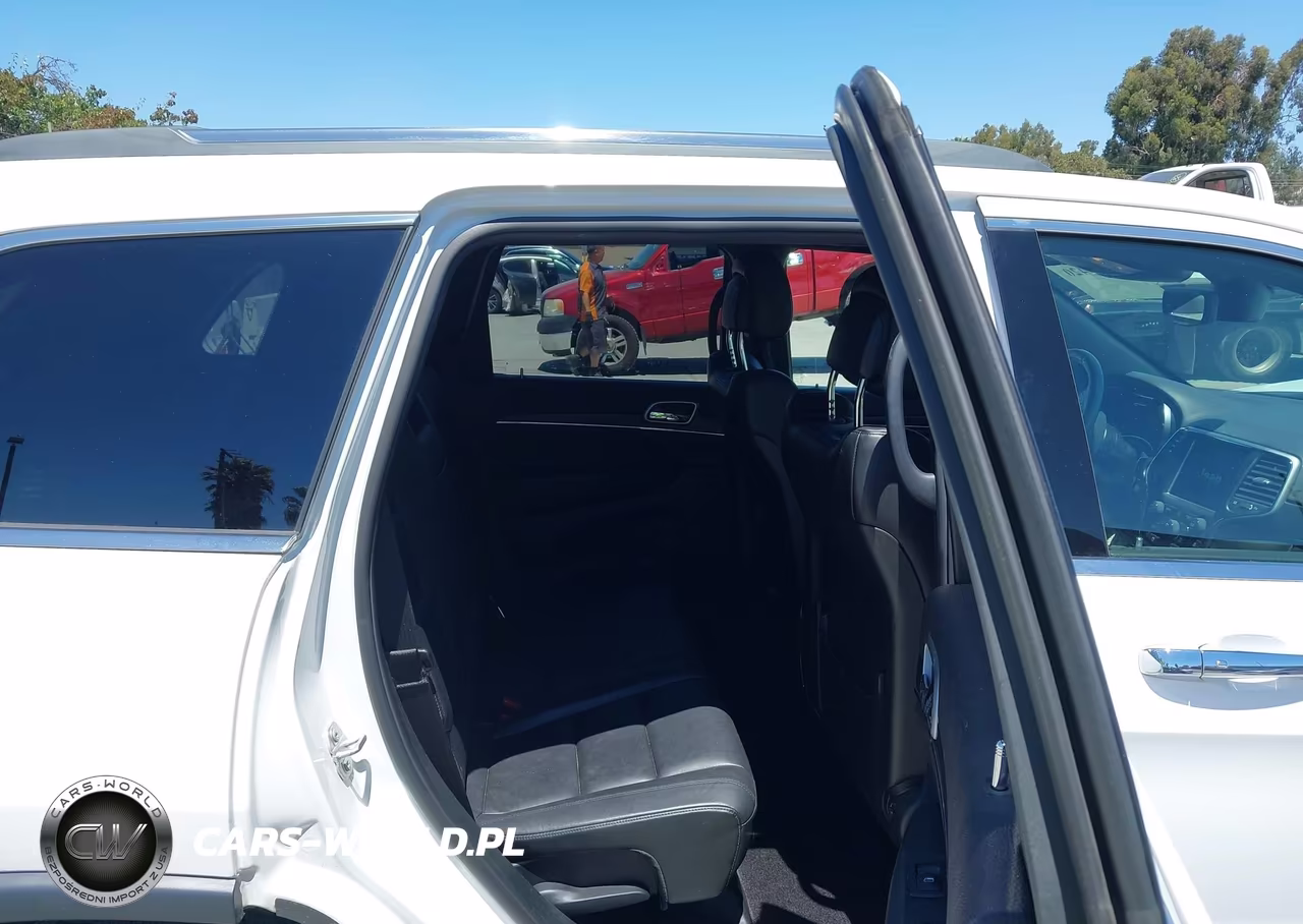2018 Jeep Grand Cherokee Limited 4X4 VIN:1C4RJFBG0JC493082 - 8