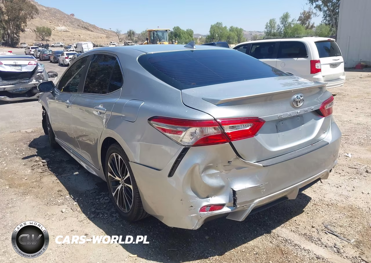 2019 Toyota Camry Se VIN:4T1B11HKXKU209576 - 3