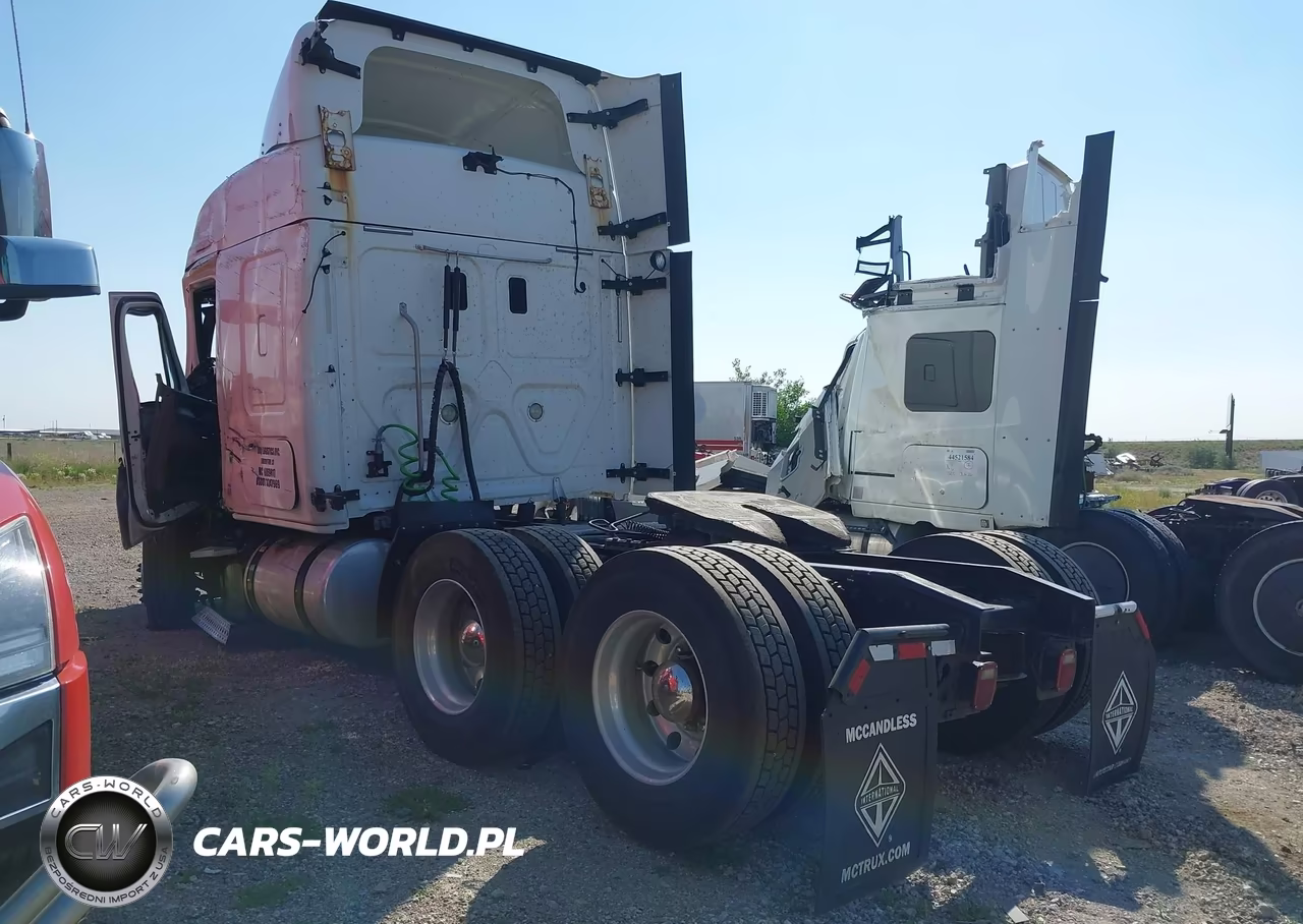 2015 Freightliner Cascadia 125 VIN:1FUJGLDV0FLGM6486 - 3